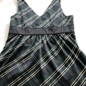 Sleeveless Top, V neck